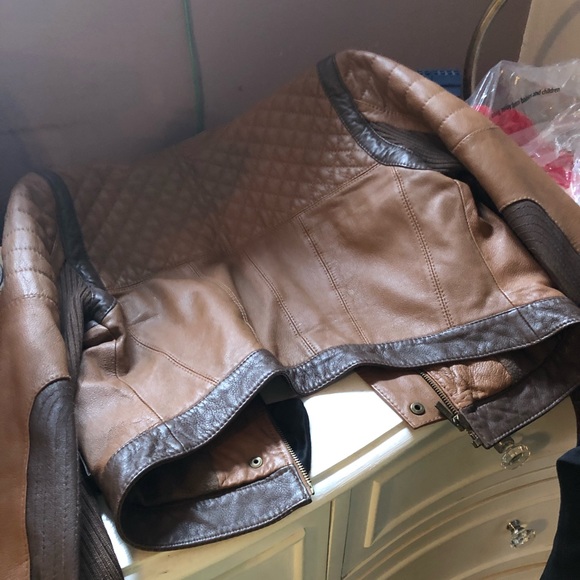 Leather jacket - Picture 8 of 8